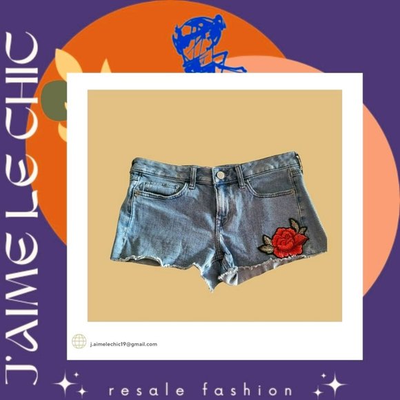 Express Flower Patch Light Wash Demin Daisy Dukes Low Rise Shorts - Picture 1 of 4